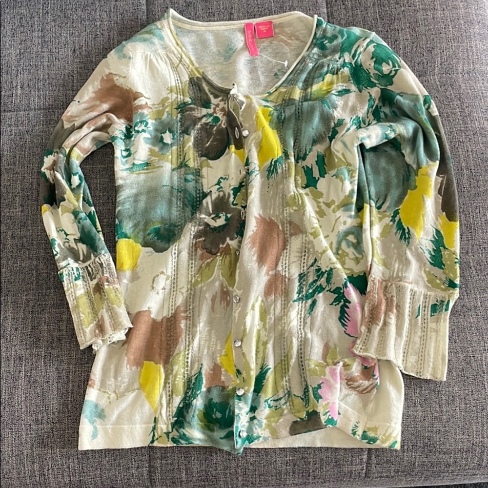 Beutiful Floral Cardigan with details, 100% cotton